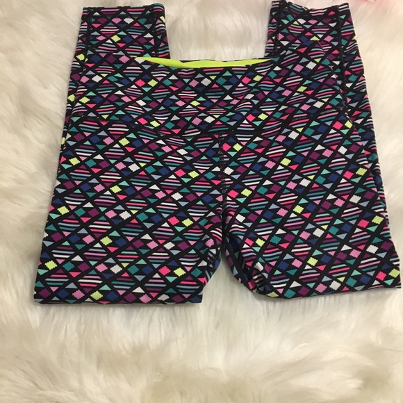 PINK VS knockout Capri leggings - Picture 4 of 6